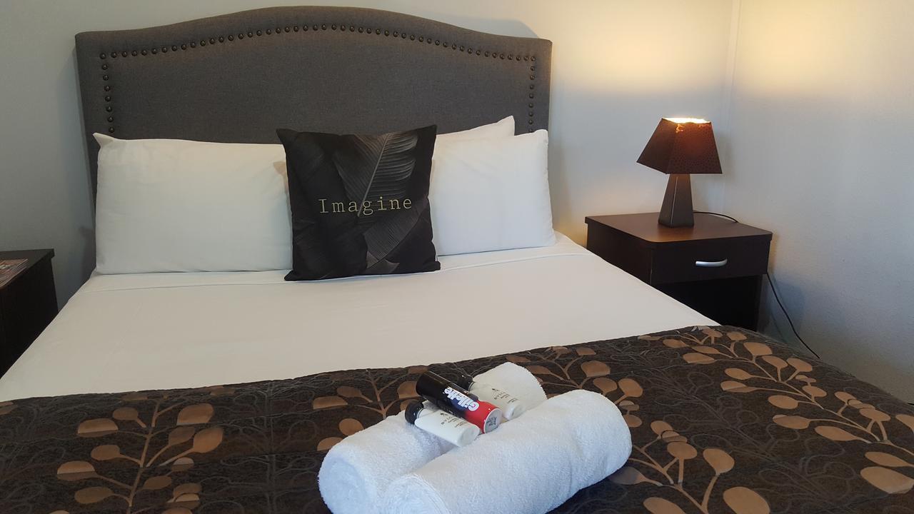 Mill Lodge Hamilton Esterno foto